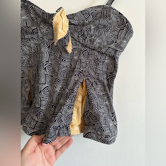Anthropologie Odille Navy/Yellow Geometric Bow Structured Tank Top Size 0 EUC - Picture 2 of 8